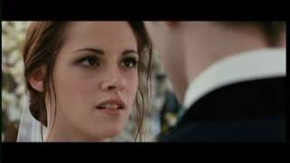 euronews cinema  La saga Twilight  Breaking Dawn  Part 1 [upl. by Orvan]