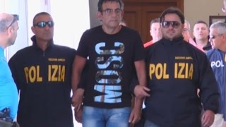 Napoli  Camorra presi i quotguagliuncielliquot di Forcella 60 arresti 090615 [upl. by Adnuhsat654]