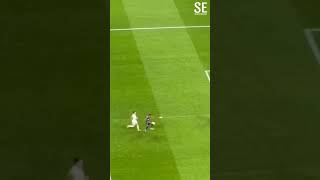 Real Madrid vs Barcelona 04 Resumen y Goles  LaLiga 202425 [upl. by Aillimac]