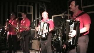 Walter Ostanek  Polka Medley Live in Holland  May 09 2009 [upl. by Thissa]