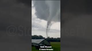 EXTREME closerange tornado in Wisconsin [upl. by Neve]