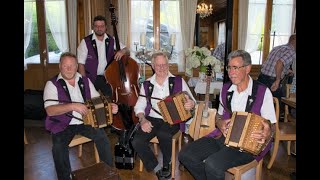 Löie Stubete vom 1 Juli 2022 Hausmusik LQ Ämmitauer Gruess [upl. by Stedt744]