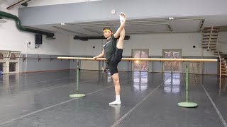 自主練！上手くなりたい！！【バレエ ヒューマ】ballet practice in the studio [upl. by Joiner]