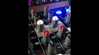 Behringer B215D testing and review [upl. by Tomi]