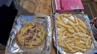 Hiddigy British Bacon and Egg Quiche [upl. by Esile]