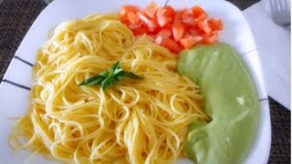 Receta Italiana Pasta al Pesto  Mi Preferida [upl. by Lladnarc]