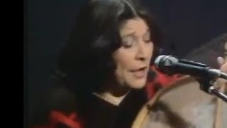 Mercedes Sosa  Piedra y Camino Atahualpa Yupanqui 1980 [upl. by Carrick]