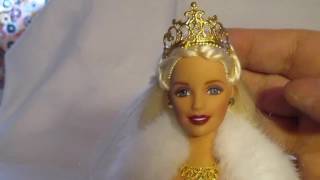 Special 2000 Holiday Celebration Millennial Barbie Review [upl. by Ytissahc]