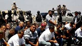 62 POLICÍAS MUNICIPALES Y MINISTERIALES FUERON DETENIDOS POR EL EJERCITO MEXICANO EN TIJUANA TIJUANA NOTICIAS 2 [upl. by Arrac596]