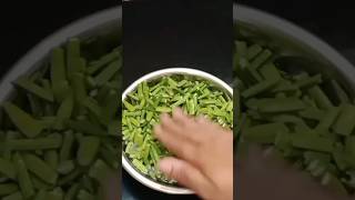 ठेच्यातील गवार ची सुकी भाजीgavarichi bhajigavarichi hirvi mirchishortviralrecipefood [upl. by Acisseg183]