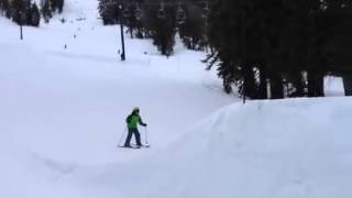 Premier saut à ski dun enfant de 11 ans FAIL  Joke TV [upl. by Clymer522]