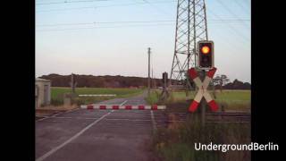 Bahnübergang beim Sonnenuntergang in Tönisvorst [upl. by Illoh]