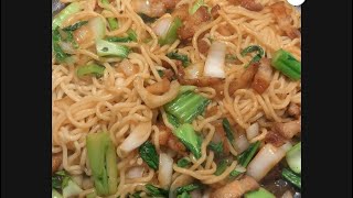 pork ramen stirfry using instant noodles  easy college recipe  shorts [upl. by Hendrik]