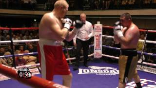 Heavyweight clash between Scott Saward v Ferenc Zsalek [upl. by Akcimat]