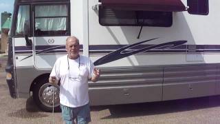 1998 Winnebago Chieftain 36WL Diesel Walkaround [upl. by Kaila]