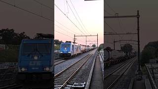 Cool Flashing and Honking freight train train railway zug trainhorn treno europeantrains [upl. by Jacob]