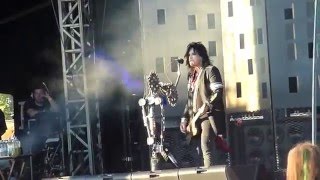 Motley Crue  Dr Feelgood Sonisphere 2010 [upl. by Naillimixam951]