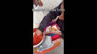 Famous kashmiri masala rotimasala tchot😍 kashmir streetfood [upl. by Basilius]