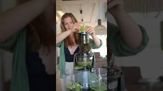 💚 Grüne Säfte selber machen frischesäfte grünersaft kuving gesunderezepte greenjuicerecipe [upl. by Navlys]