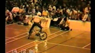 Dennis McCoy Old School Flatland BMX Holeshot London UK 1986 [upl. by Assylla]