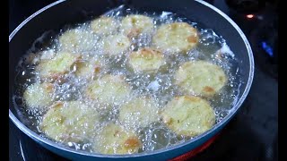 Southern Homesteading Fried Squash And Pork Chops Recipe For Delicious Comfort Food [upl. by Hoy]