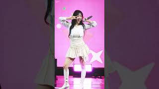 241024 JEEWON 지원 cignature 시그니처  AURORA 오로라 KFN 위문열차 사천 4K60P 세로 직캠 [upl. by Asen]