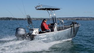 450 Kingfisher Powercat Centre Console  Review with Grant Dixon from NZ Fishing News [upl. by Noxaj]