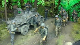 Diorama Sdkfz 222 amp mg 42 crew [upl. by Sherr]