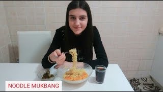 NOODLE MUKBANGMEHMETLE AYRILDINIZ MIEN SEVMEDİĞİM YOUTUBER [upl. by Ahsinej]