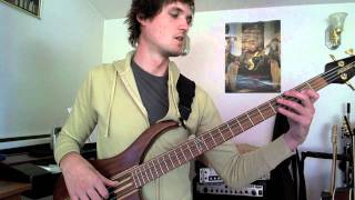 How To Play A Power Chord  Beginning Bass Chords 1 [upl. by Derf]