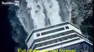 Italian ship disaster complete video  Naufrágio acidente navio italiano  Nave disastro italiano [upl. by Aba922]