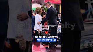 El Rey Felipe amp Doña Sofía ❤️ Momento Madre e hijo reyfelipe doñasofía felipevi españa [upl. by Christmann]