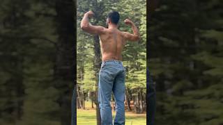 Bodybuilding Pose pose bodybuilding [upl. by Brendan174]