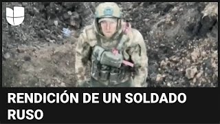 El momento en que un soldado ruso se rinde ante un dron ucraniano [upl. by Rose]