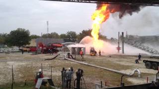 Kitörésvédelmi gyakorlat  2013  Burning Gas Well  Blowout  The Big Wind in Operation [upl. by Schroer]