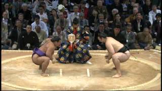 Sumo  Kyûshû basho 2012  première journée [upl. by Titos]