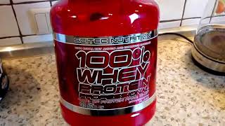 Распаковка протеина Scitec Nutrition 100 whey protein professional [upl. by Elleunamme]