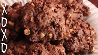 Levain Bakery Cookies Recipe  xoxo cooks [upl. by Dreddy]