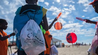 Le Secours populaire organise une journée pour les quotoubliés des vacancesquot à Deauville [upl. by Terry]