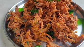 5ನಿಮಿಷದಲ್ಲಿ ಗರಿಗರಿಯಾದ ಈರುಳ್ಳಿ ಪಕೋಡಾ  Onion Pakoda Recipe in Kannada  Tea time snacks Online Aduge [upl. by Ynafets]