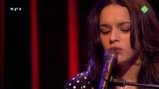 04 Norah Jones  Sunrise live in Amsterdam [upl. by Agni]