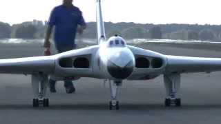 GIANT SCALE RC AVRO VULCAN FILMED BY AerialVuecouk ELVINGTON LMA MODEL SHOW 2014 [upl. by Ym]