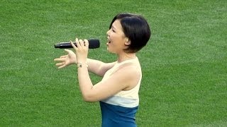 ALi 알리 Cho Yong Jin 조용진 Sings US Nat Anthem at Dodger Stadium 52714 Korean Night [upl. by Naillig]