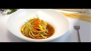 Spaghetti alla chitarra con colatura di peperoni e canocchie  Chef Stefano De Gregorio  Saporie [upl. by Glenine376]