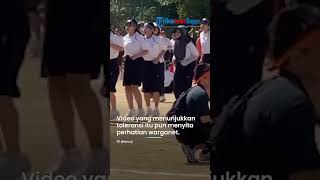 POTRET TOLERANSI Tinggi Pelajar Jepang Bentuk Barikade Tutupi Siswi Muslim yang Jilbabnya Terlepas [upl. by Horn]