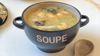 ابسط طريقة لتحضير الشوربة الصينية ، سريعة و لذيذة اكيد غاتعجبك 🍜Soupe chinoise recette très facile [upl. by Tonya]