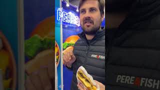 Antony grillé en train de manger de la viande chez BURGER 🇺🇸 😱 [upl. by Akena]