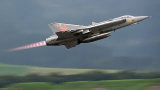 4Kᵁᴴᴰ Saab J35J Draken Afternoon Display with AMAZING Afterburner  AIRPOWER ZELTWEG 2019 [upl. by Eillam151]