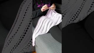 Dreieckstuch mit Wendemuster in Arbeit häkeln crochet [upl. by Inol]