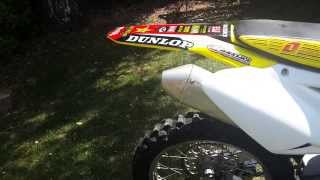 Suzuki RMZ 450 Walk around and start up 2009 [upl. by Getraer272]